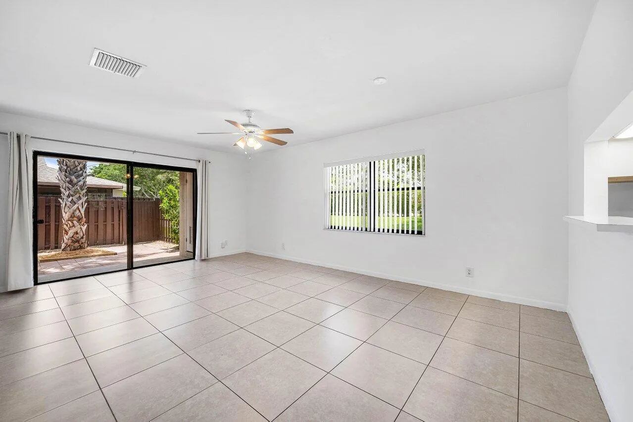 16422 Straw Way