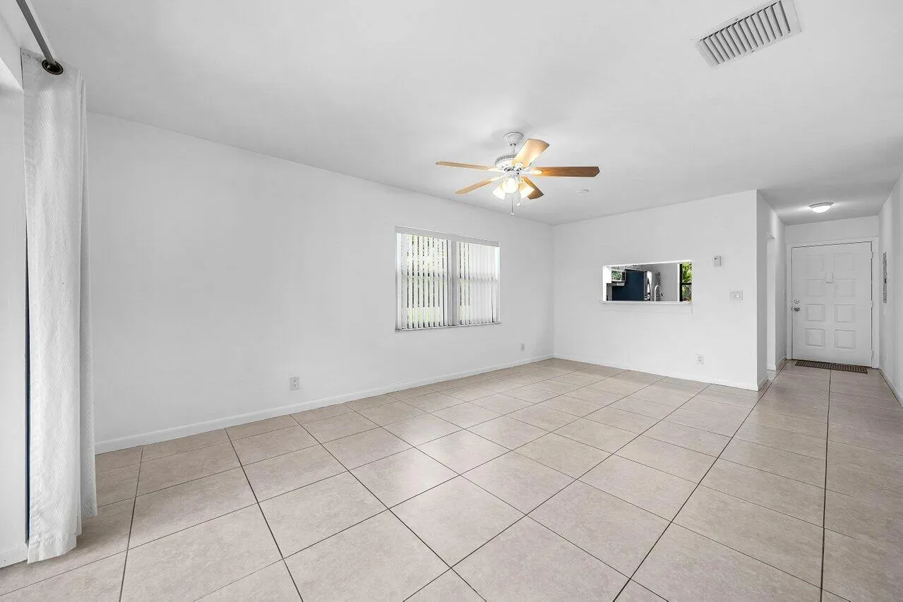16422 Straw Way