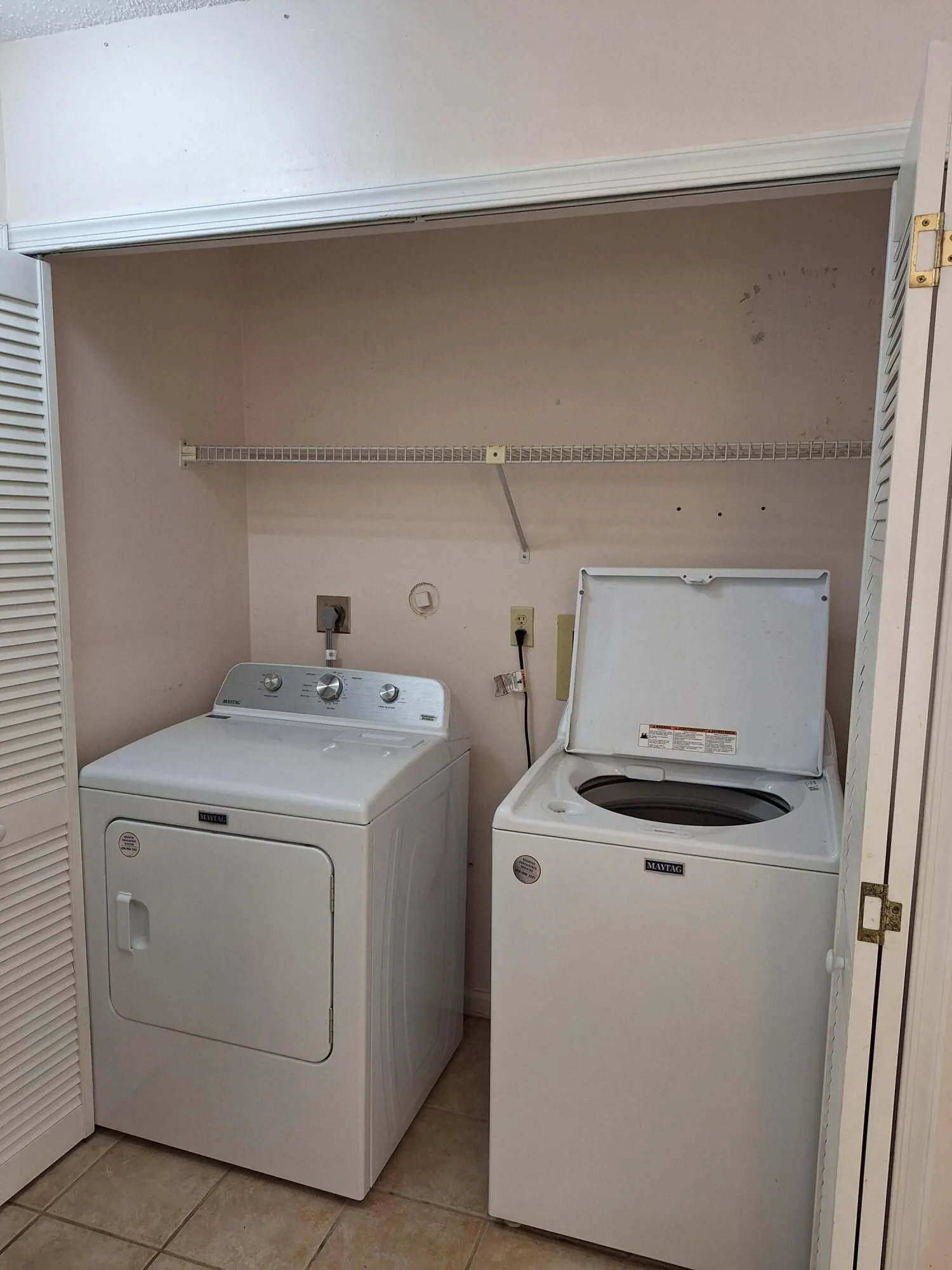 Washer & dryer in closet