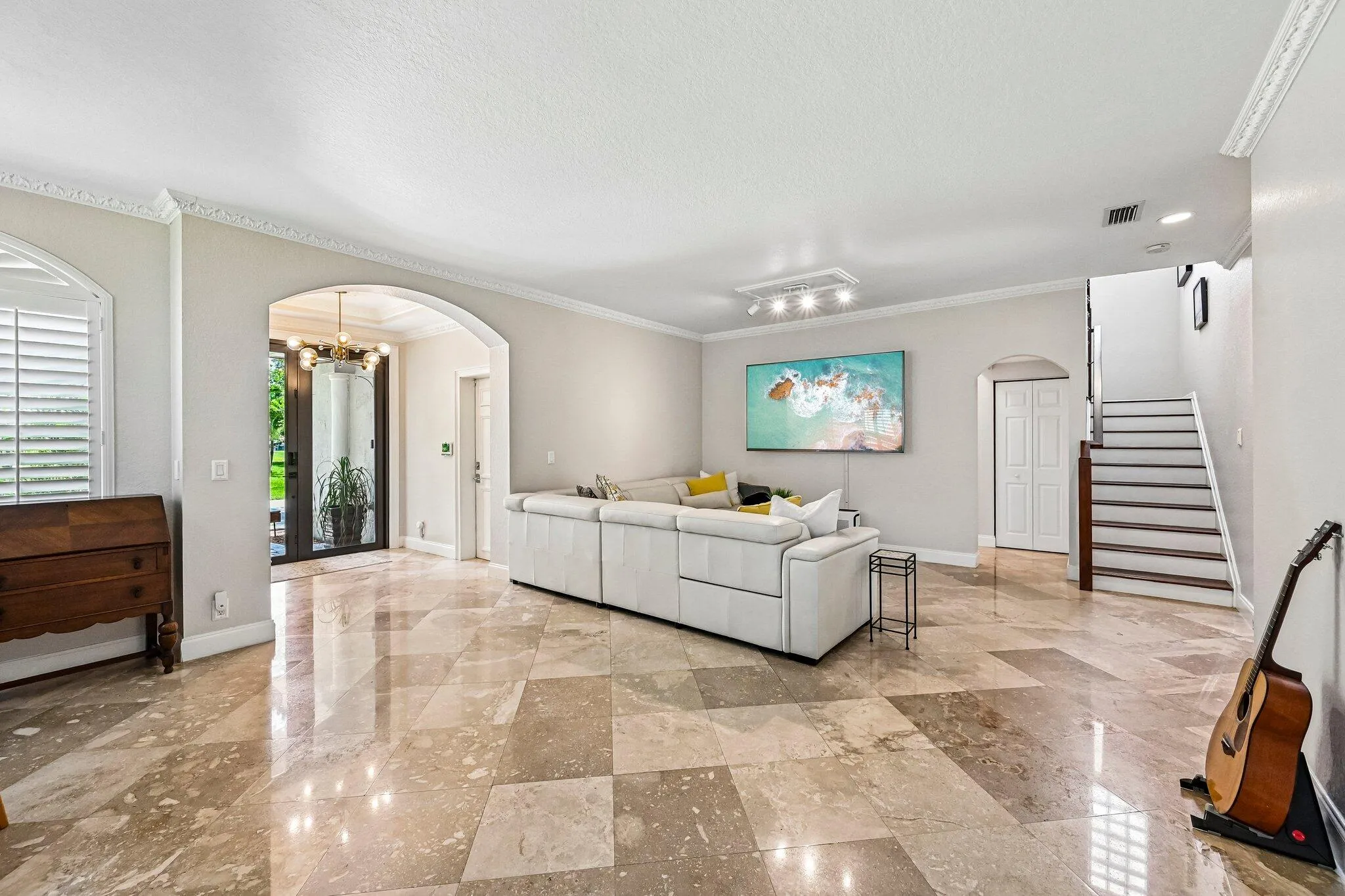 17-web-or-mls-Center Stone Ln-S1107-009