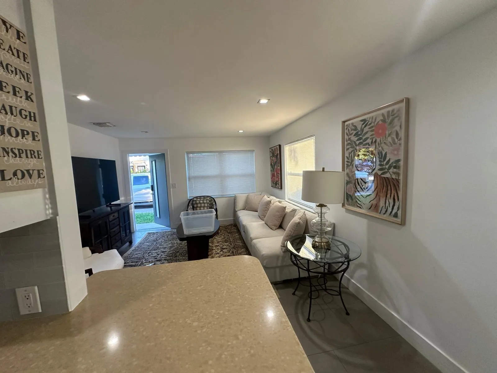 Kitchen/living
