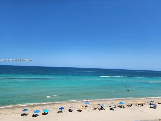 OCEANFRONT COMMUNITY