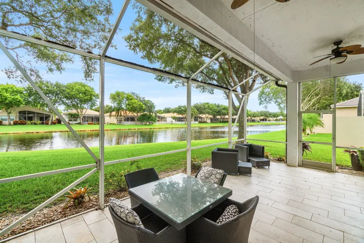 Lovely Lake Views!