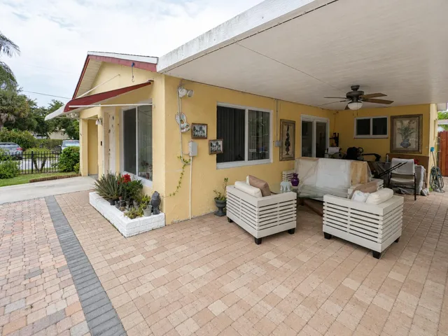 Front_side_patio