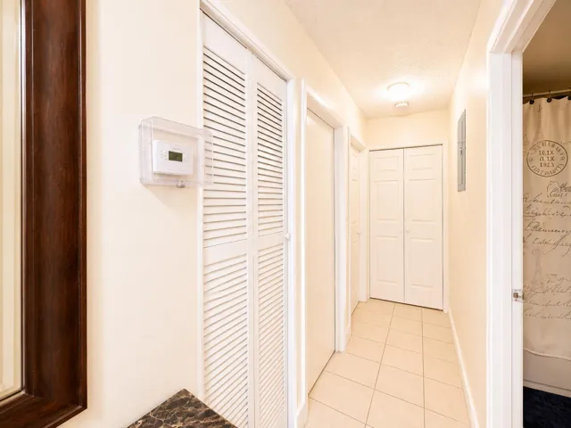 Hallway_room_2_and_3