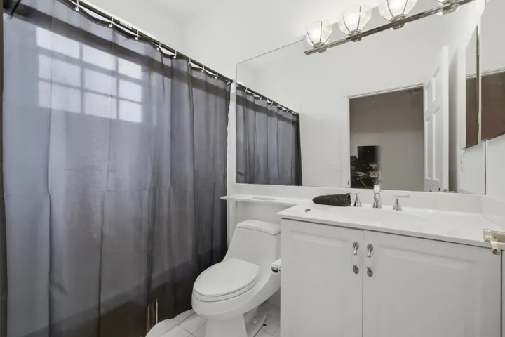 025_DSC04586_autoremove_45217441_MLS