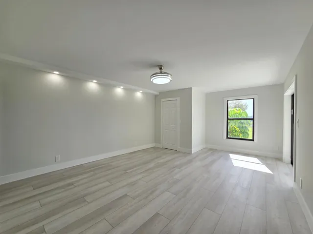 Entering Master Suite