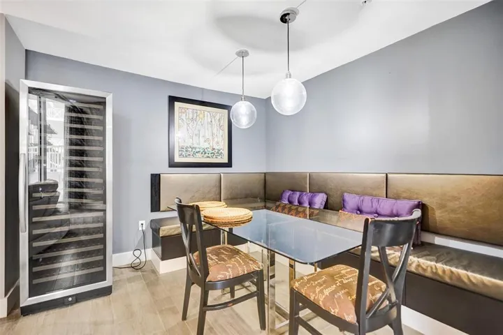 dining nook banquette
