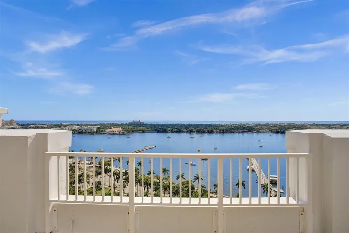 roof top deck south view