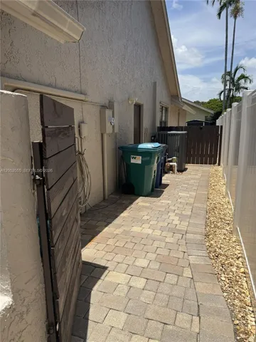 Photo 34