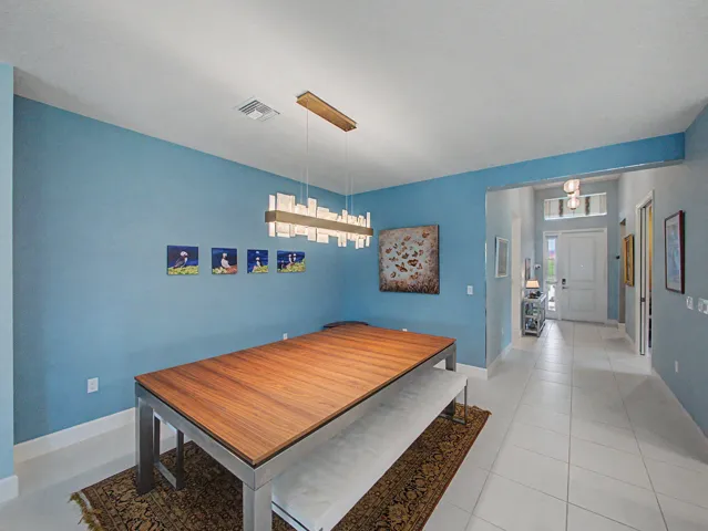 Dining/Entry