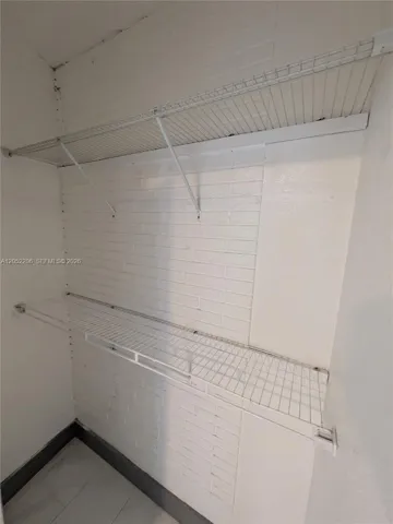 2 Shelf closet