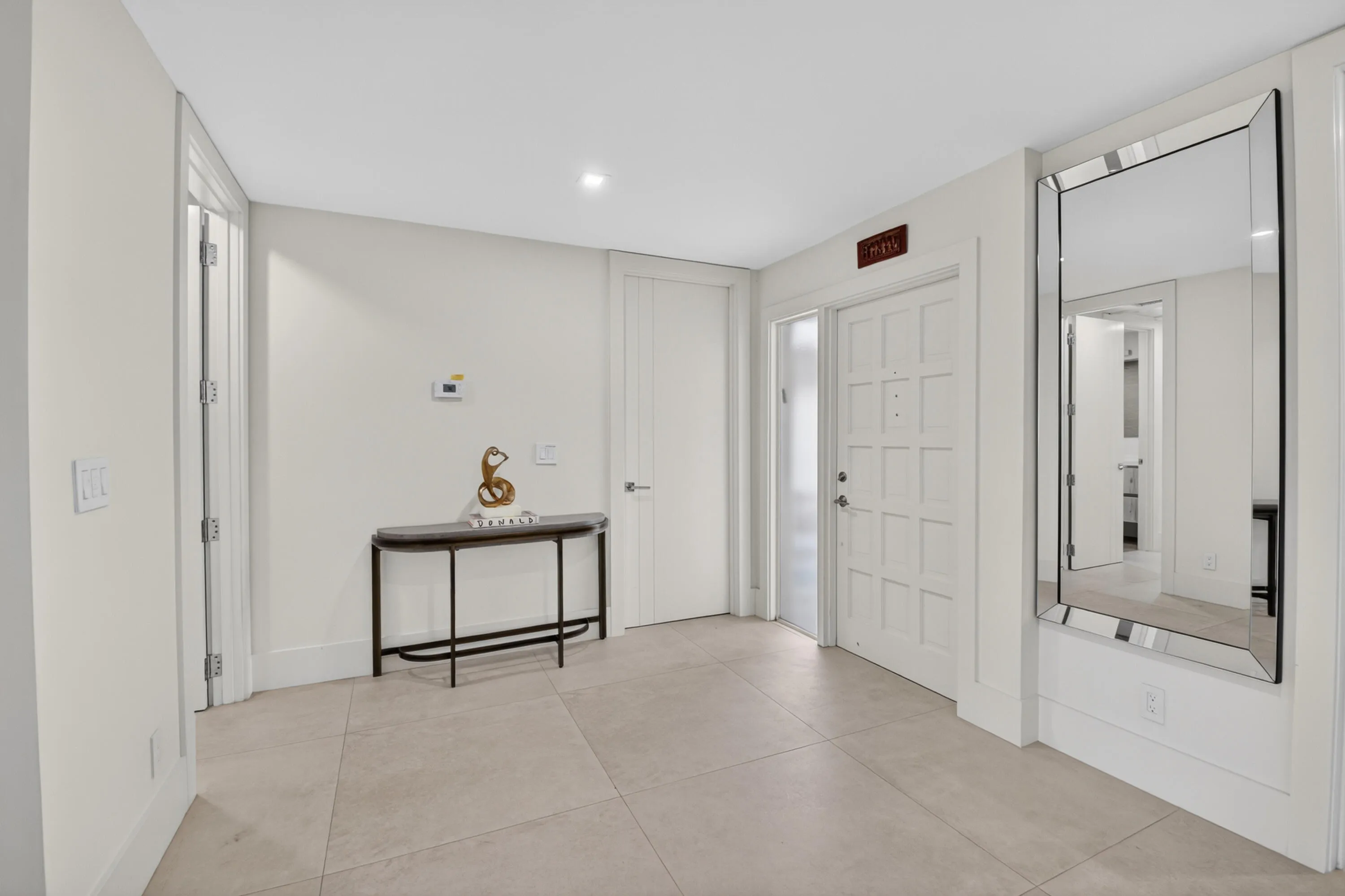 FOYER