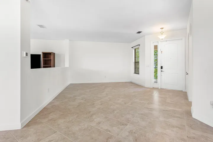 007-5428SandbirchWay-LakeWorth-FL-33463-
