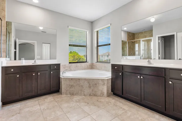 028-5428SandbirchWay-LakeWorth-FL-33463-