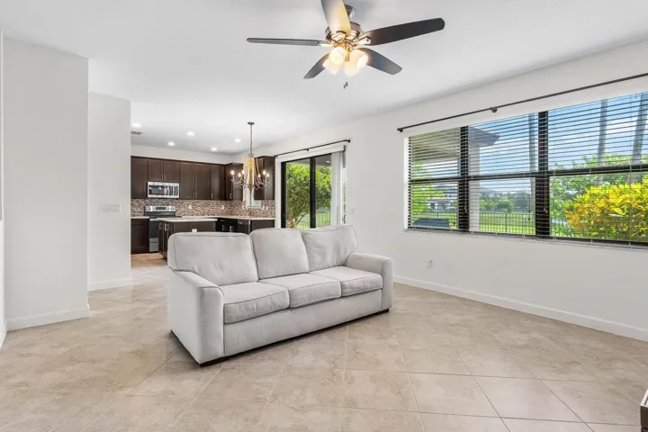 012-5428SandbirchWay-LakeWorth-FL-33463-