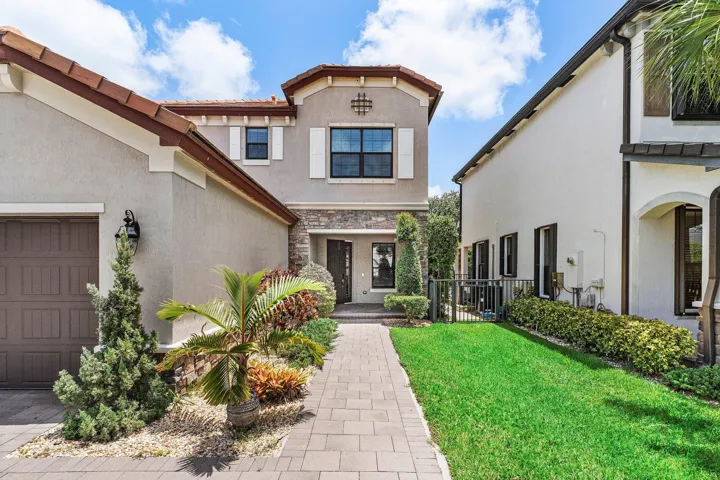 004-5428SandbirchWay-LakeWorth-FL-33463-