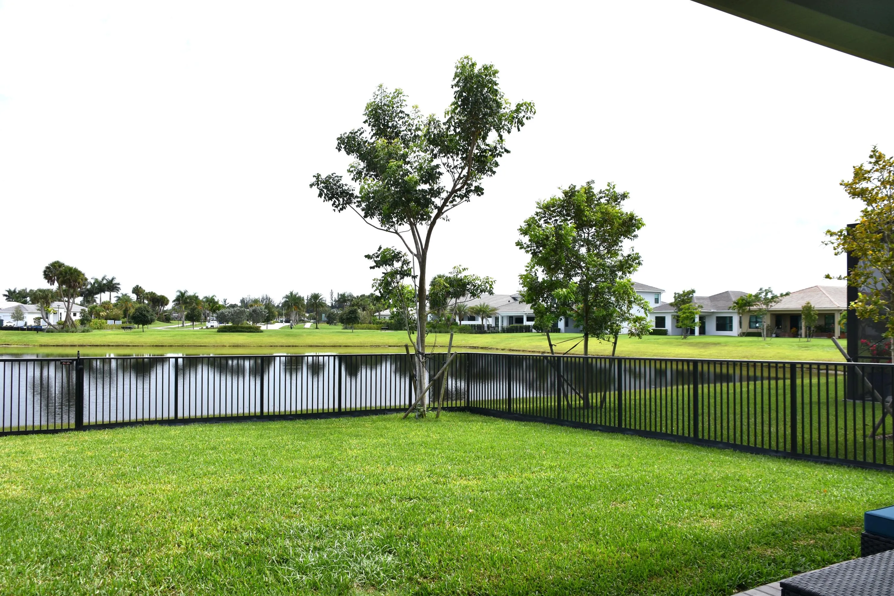WATER VIEW BACKYARD