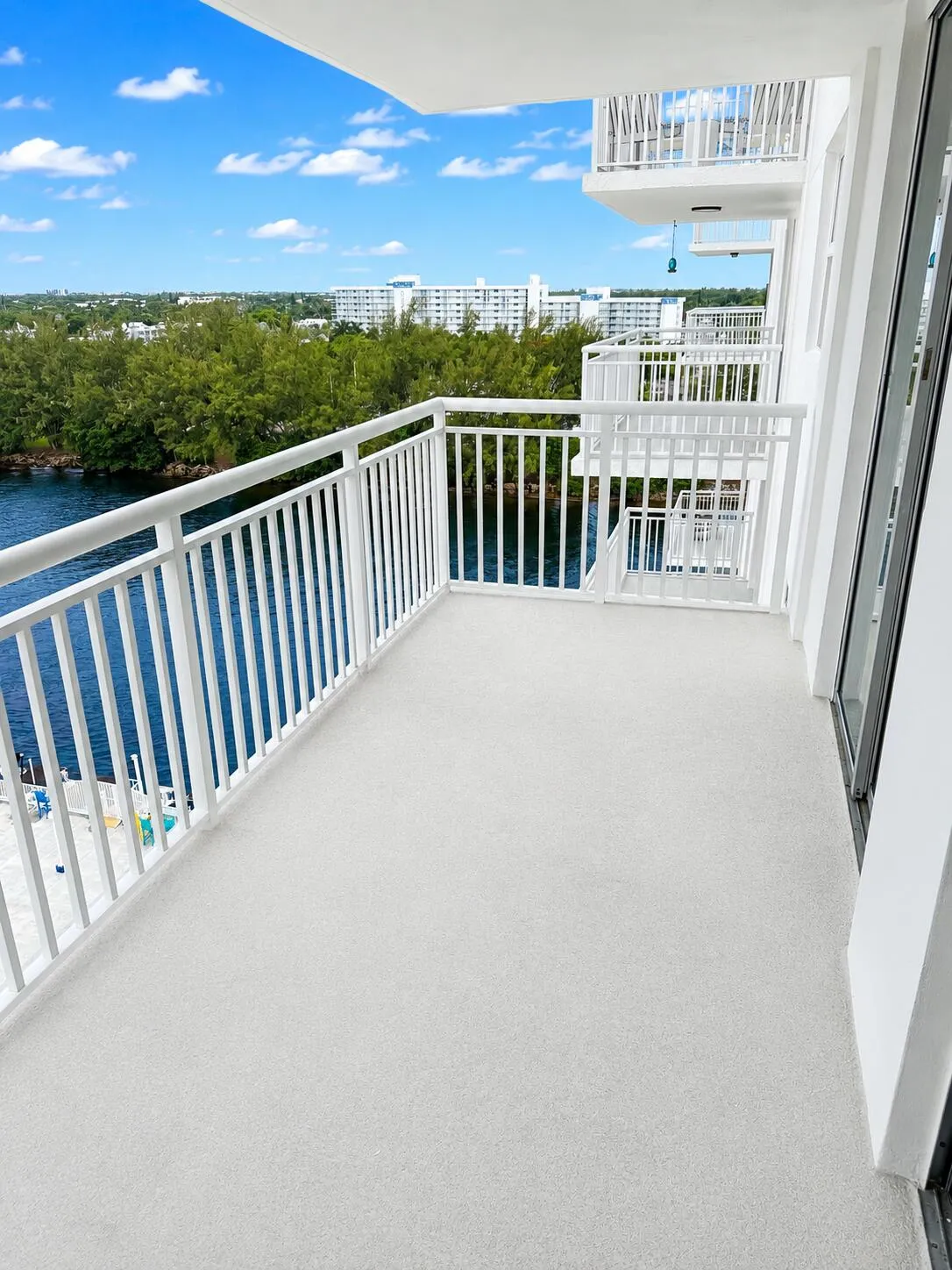 deck 1002