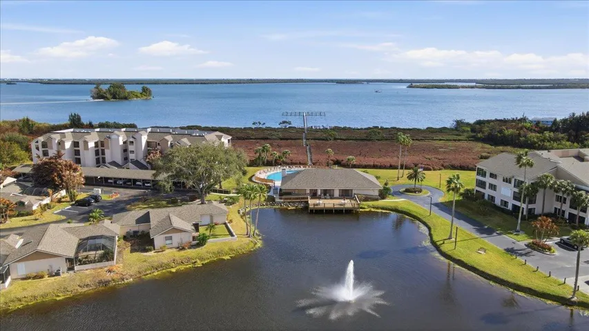 Lake to Clubhouse to Docks