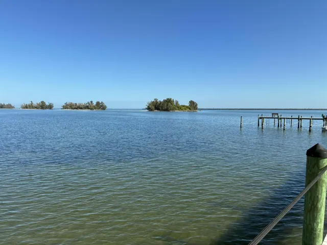Reflections Docks & Nearby Islands