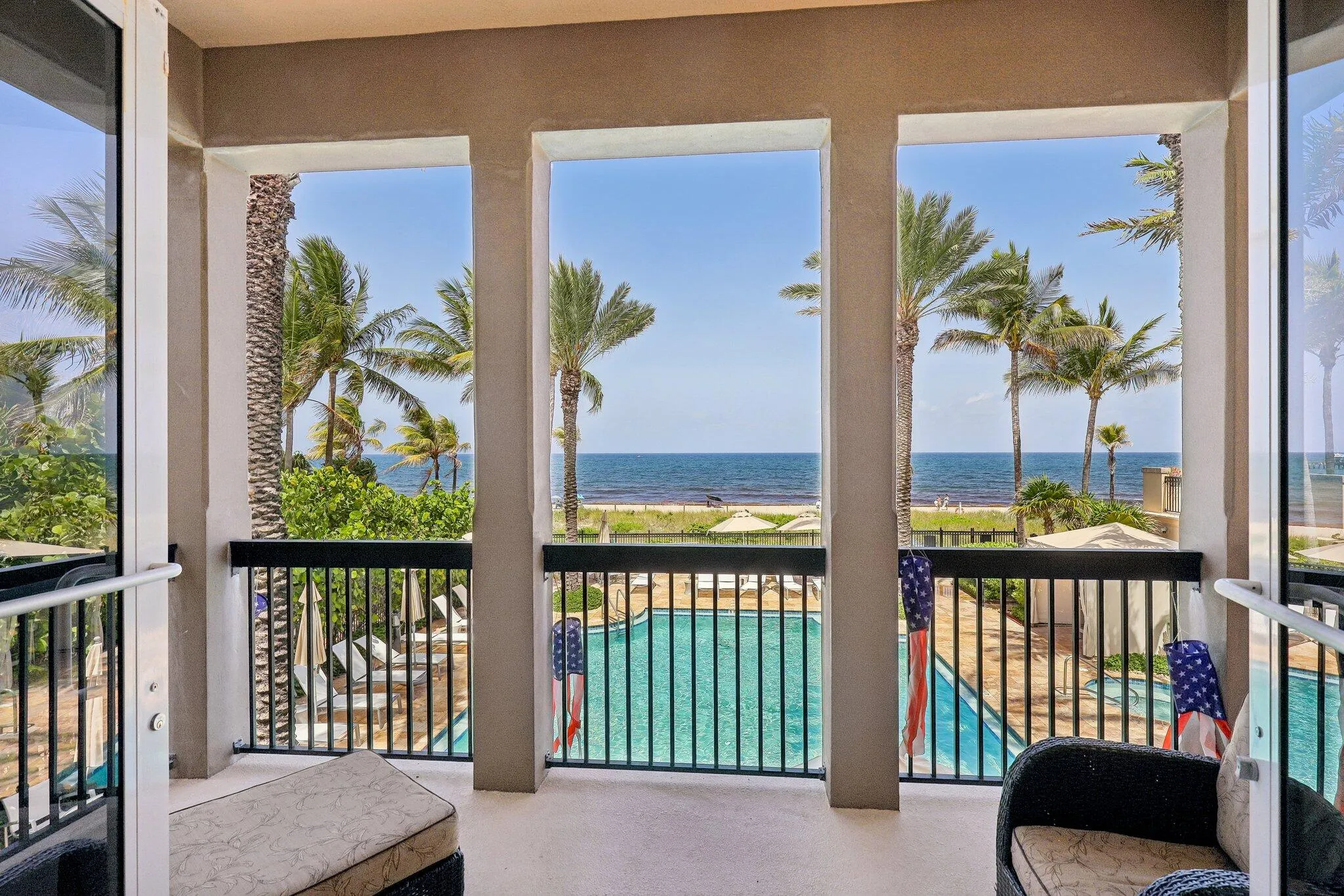 Community Room/Balcony