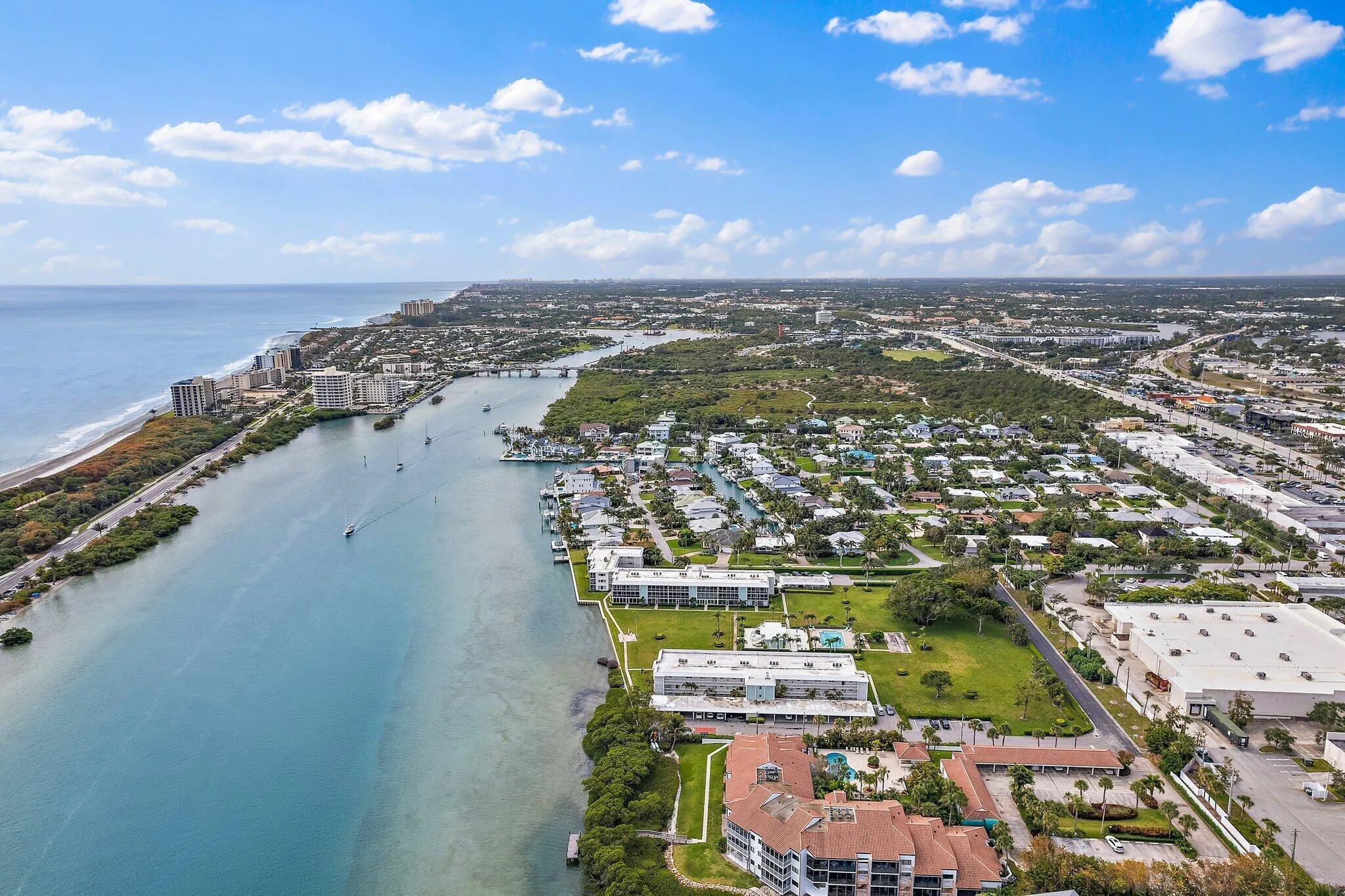067-100WaterwayRd-E305-Tequesta-SMALL