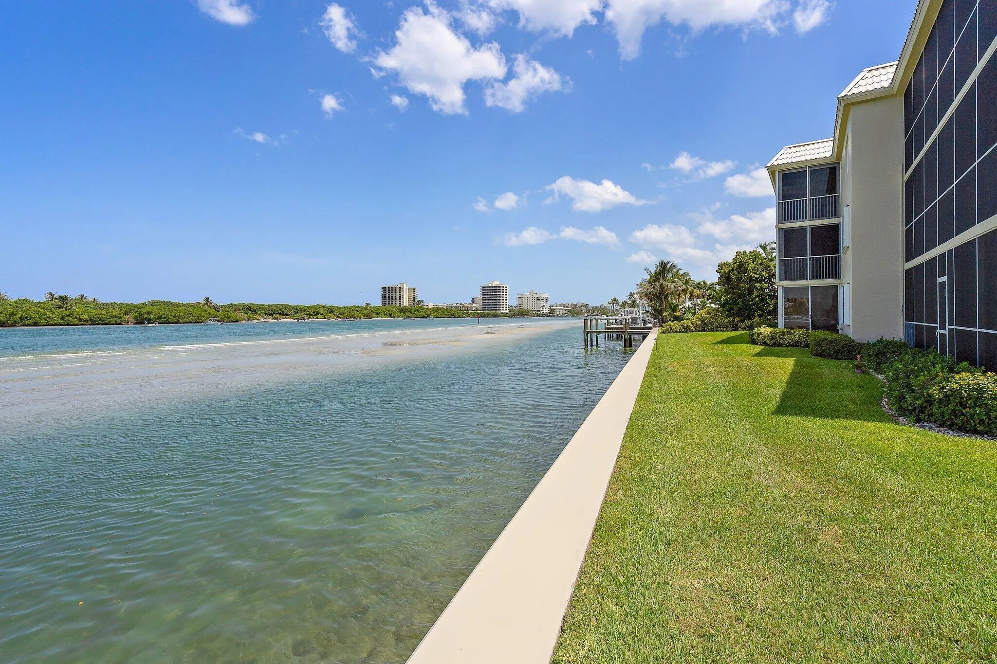 077-100WaterwayRd-E305-Tequesta-SMALL