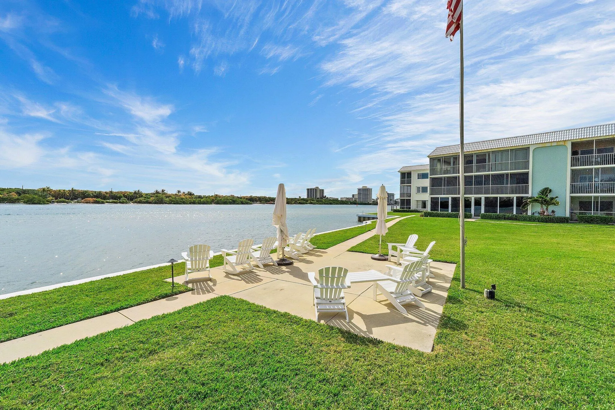 051-100WaterwayRd-E305-Tequesta-SMALL