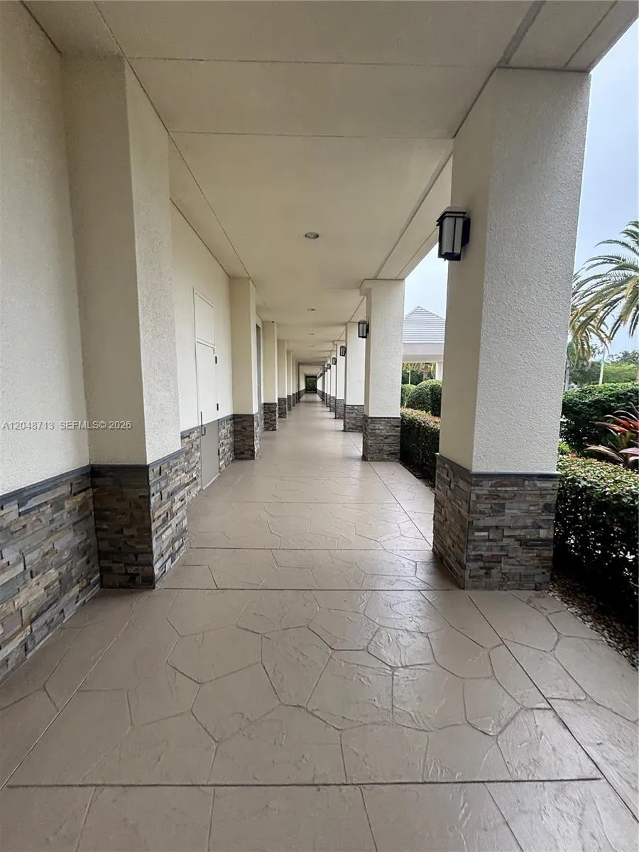Country club walk way