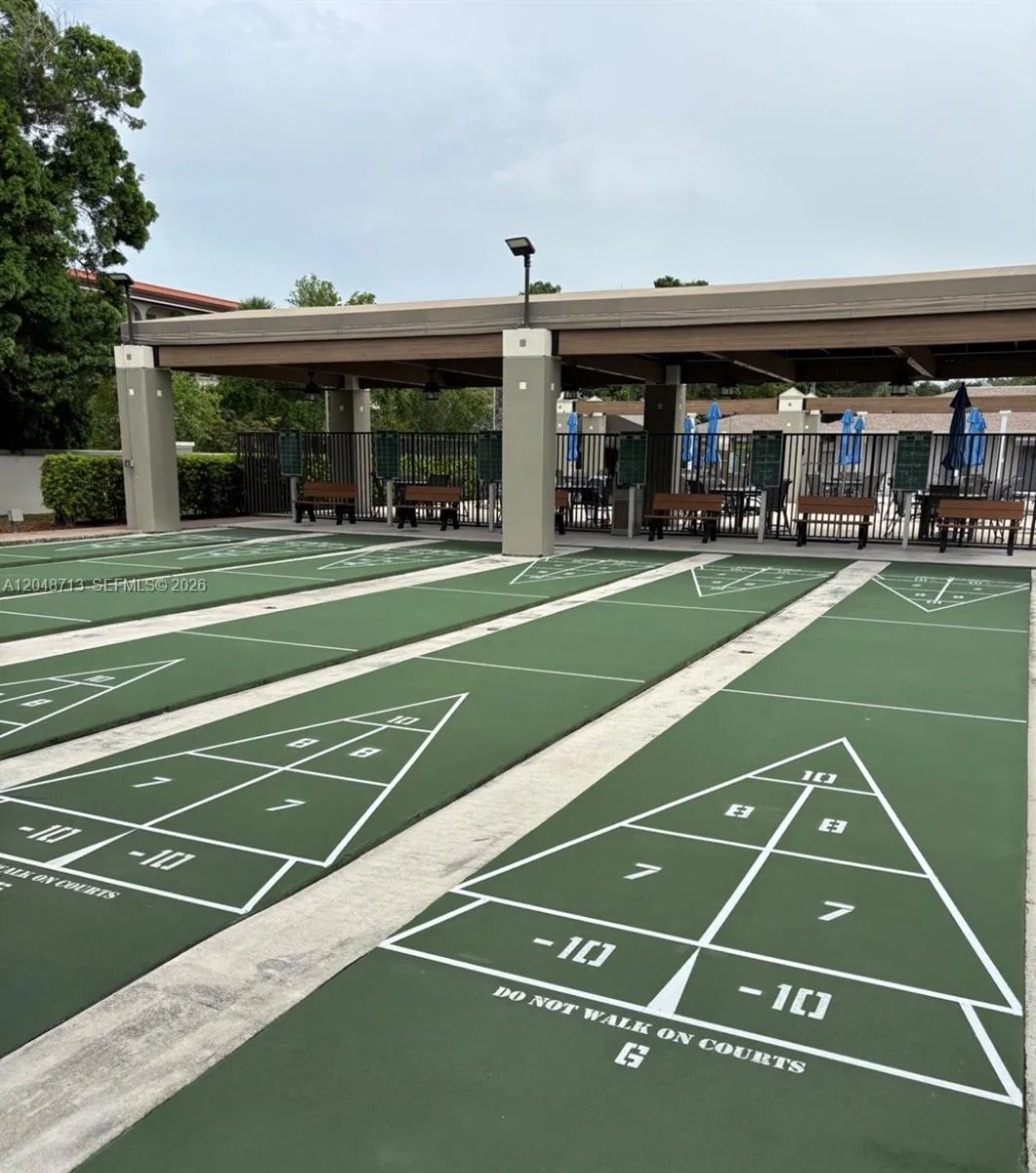 Shuffle board area