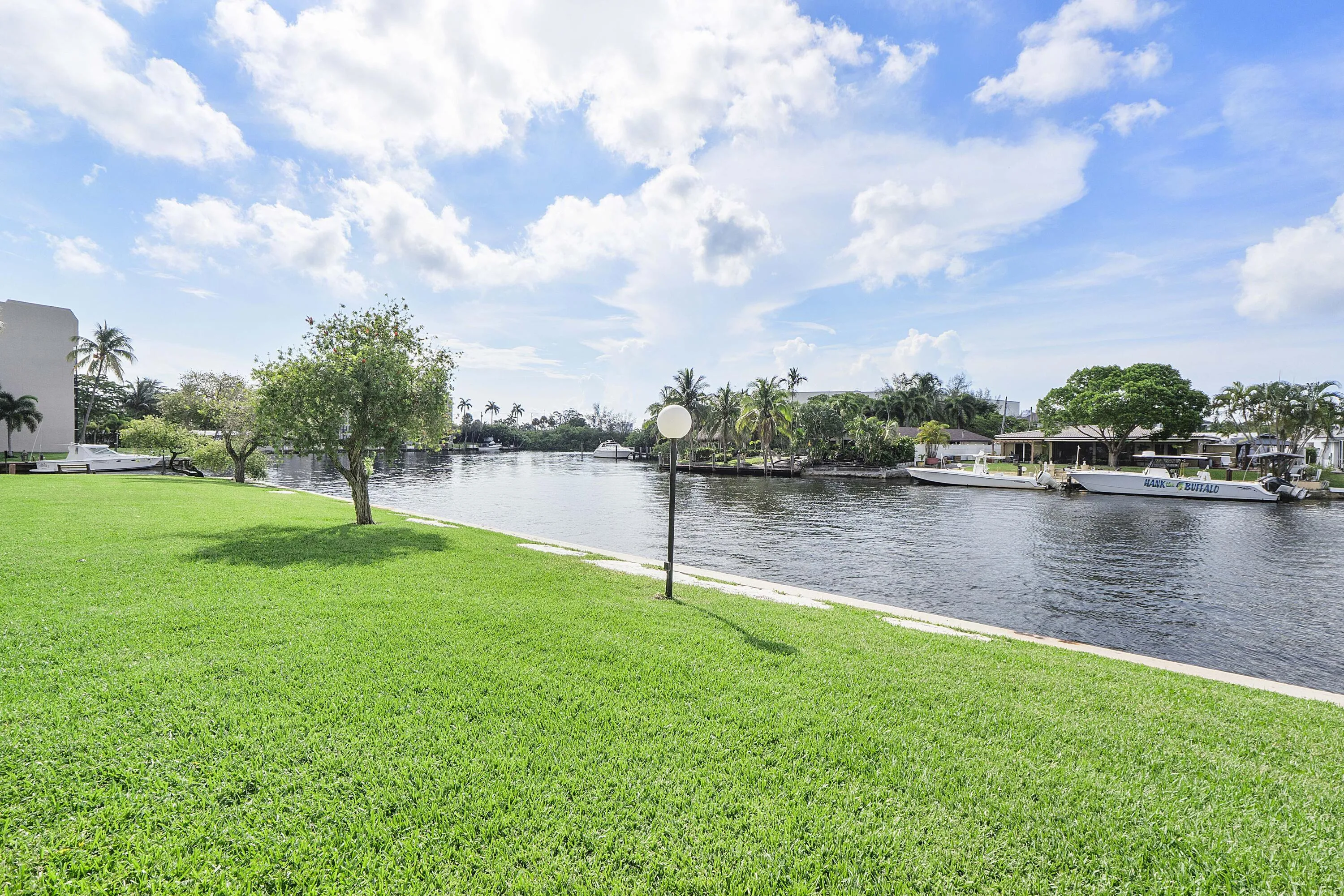 13 Royal Palm Way u503_018