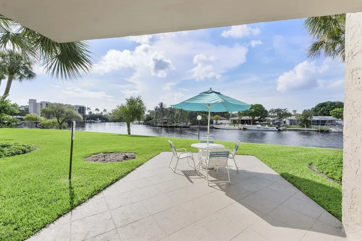 13 Royal Palm Way u503_017