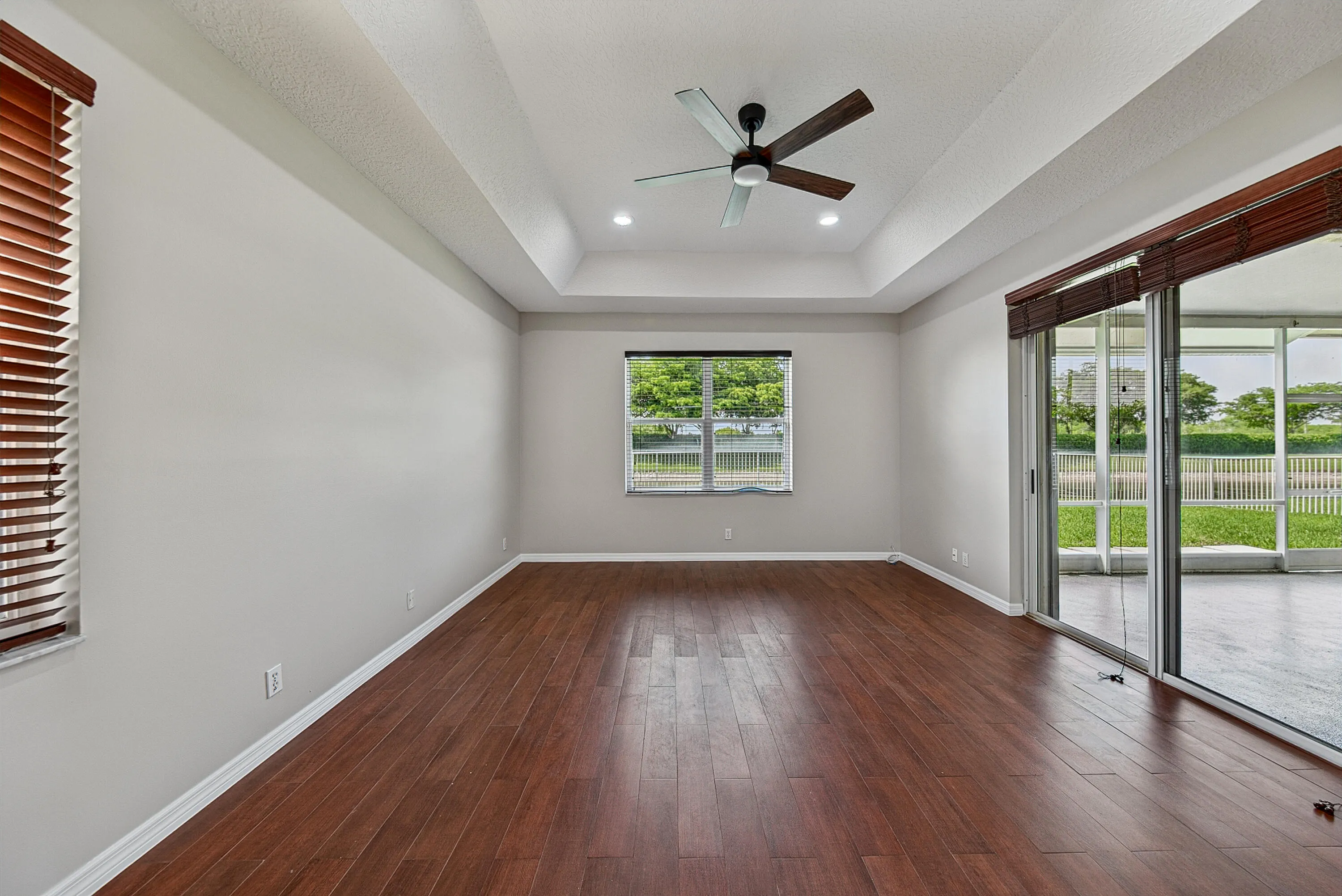 Masterbedroom adjoining to patio/ waterview