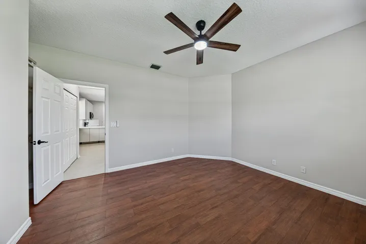 4th Bedroom vacant