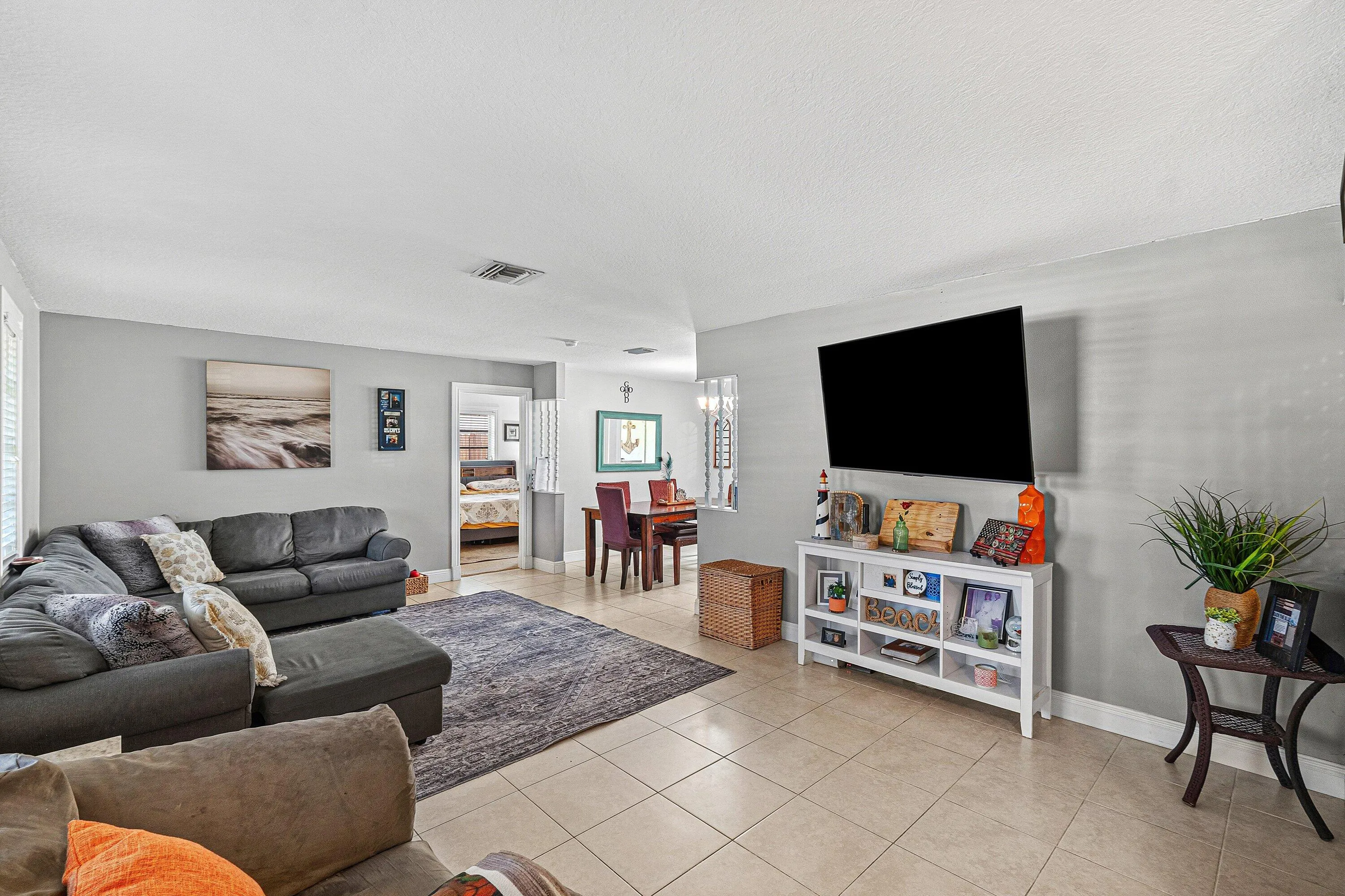 006-348SandpiperAvenue-RoyalPalmBeach-FL