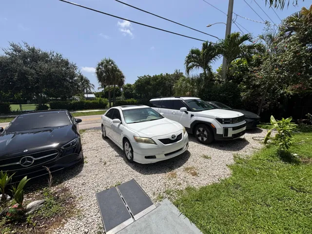 plenty of parking