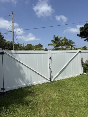 Ease of access, double gate