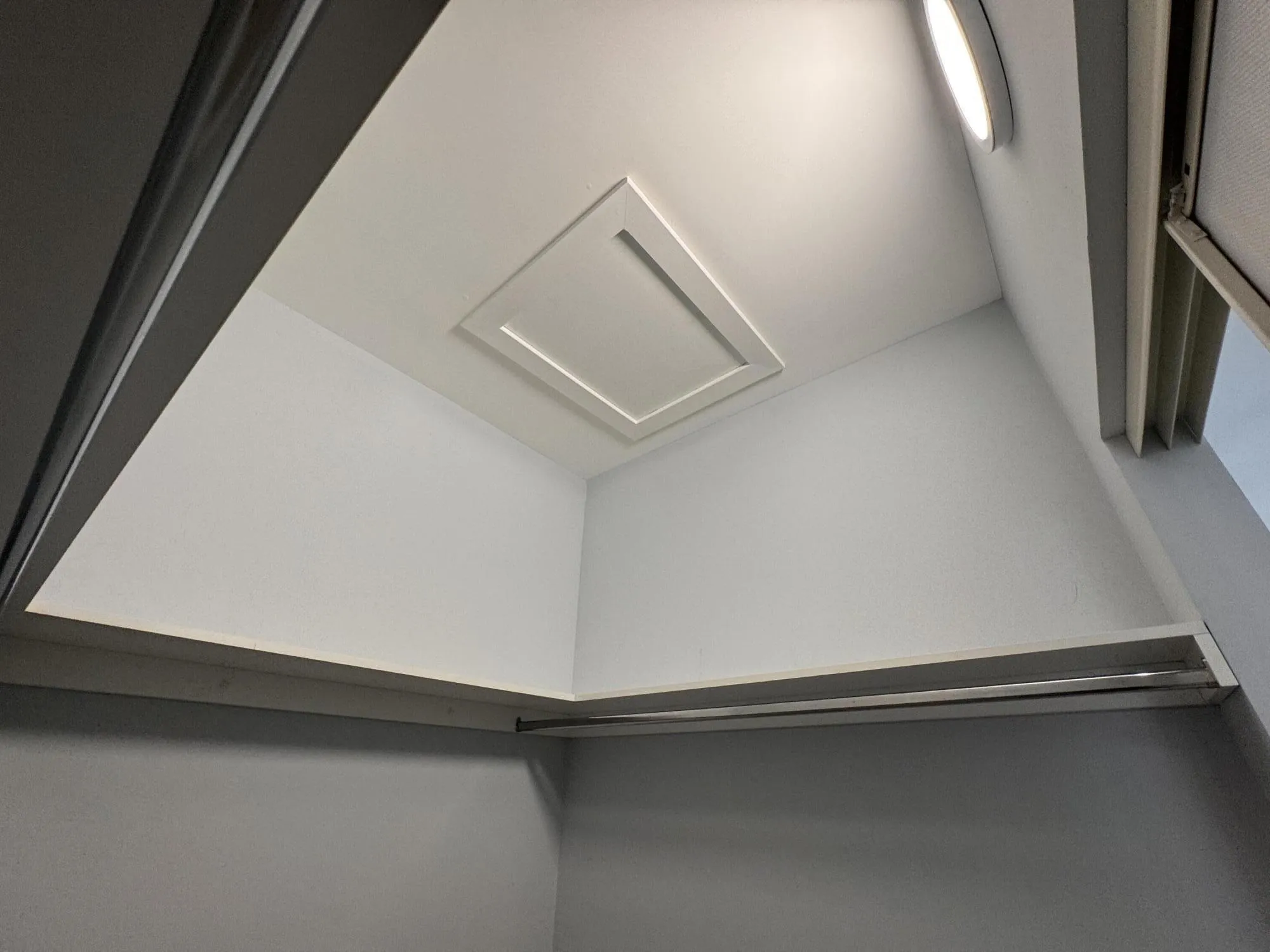 WC ATTIC ACCESS