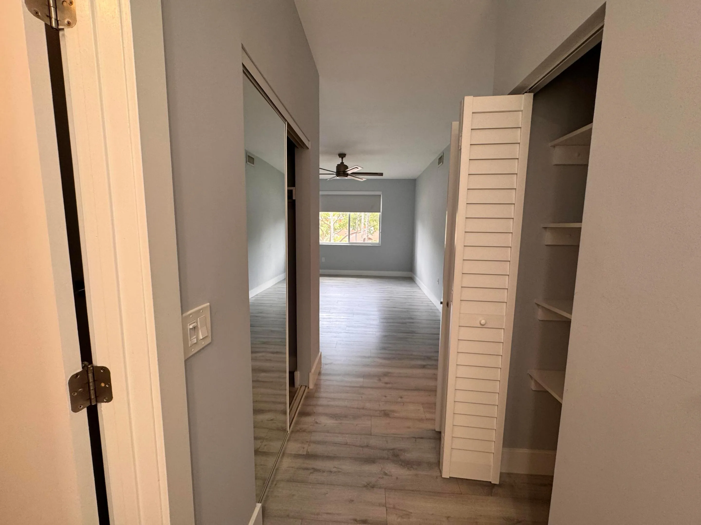 BATHROOM AND WC HALLWAY