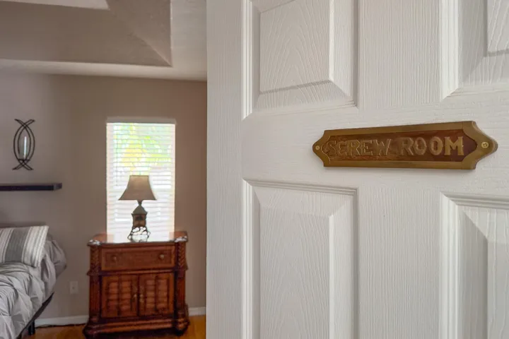 MASTER BEDROOM