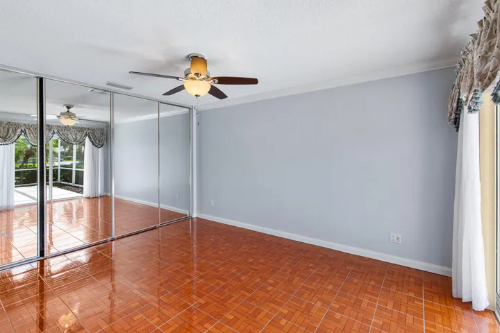 1220 NW Sun Terrace Circle-47