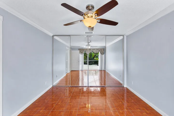 1220 NW Sun Terrace Circle-51
