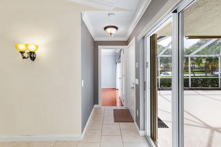 1220 NW Sun Terrace Circle-53