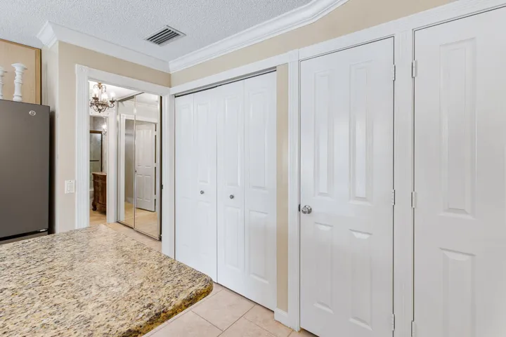 1220 NW Sun Terrace Circle-36