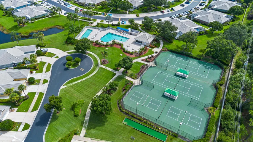 1220 NW Sun Terrace Circle-15