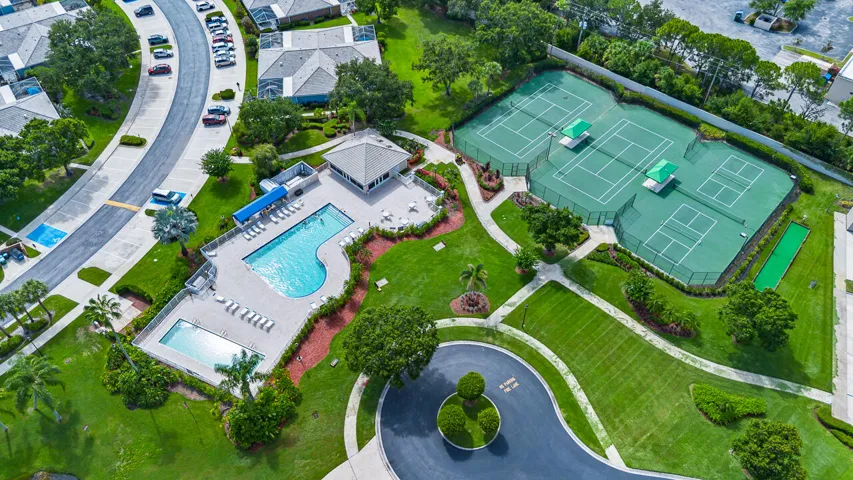 1220 NW Sun Terrace Circle-13