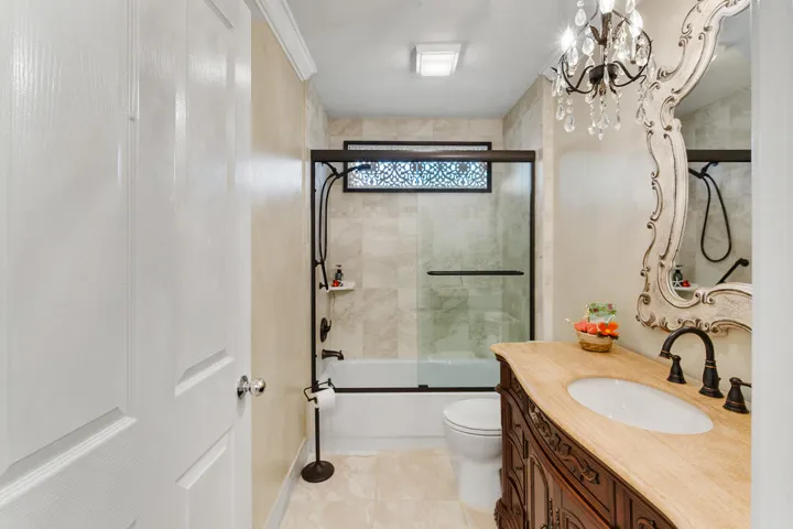 1220 NW Sun Terrace Circle-42