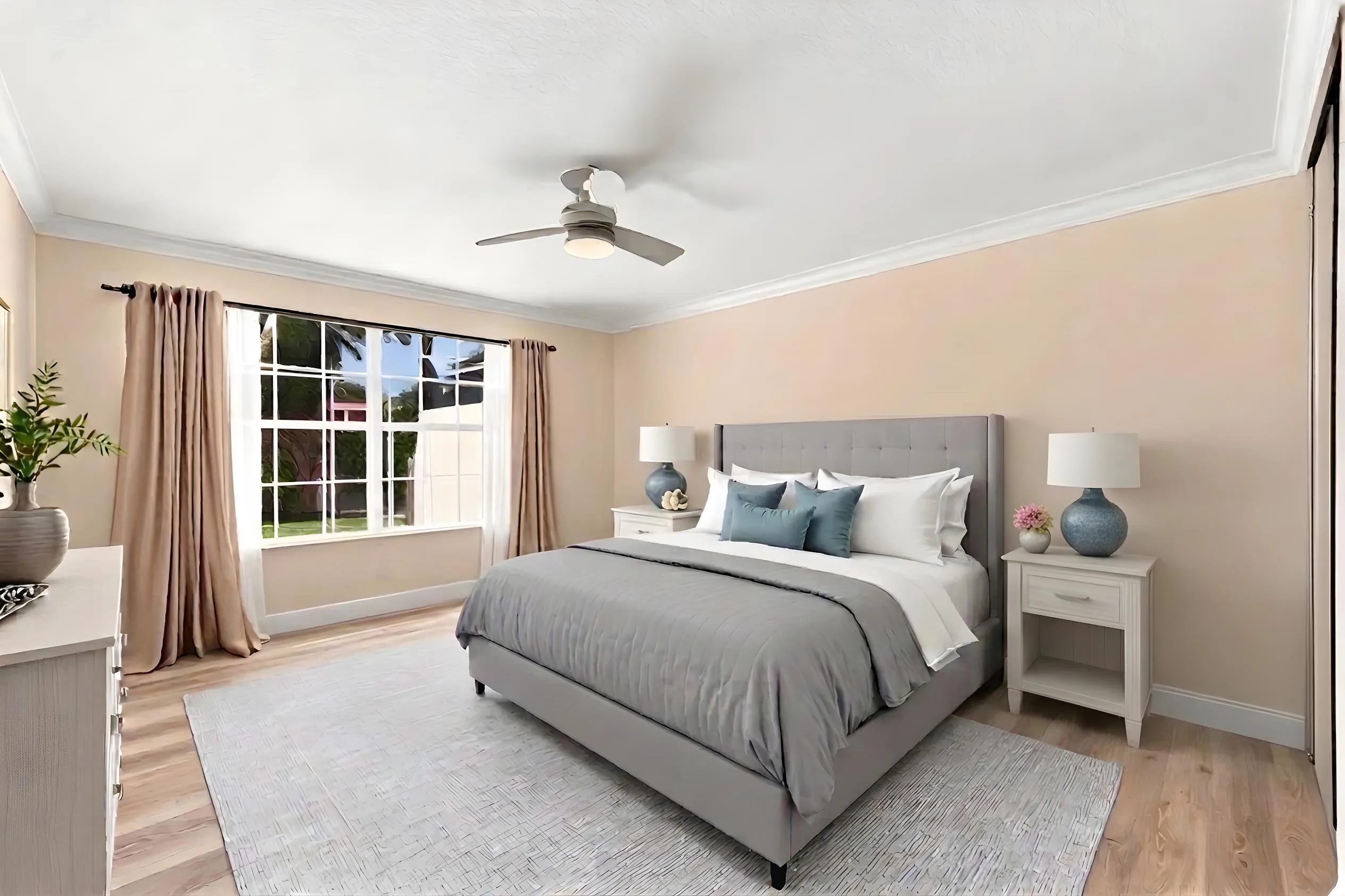primary_bedroom_staged