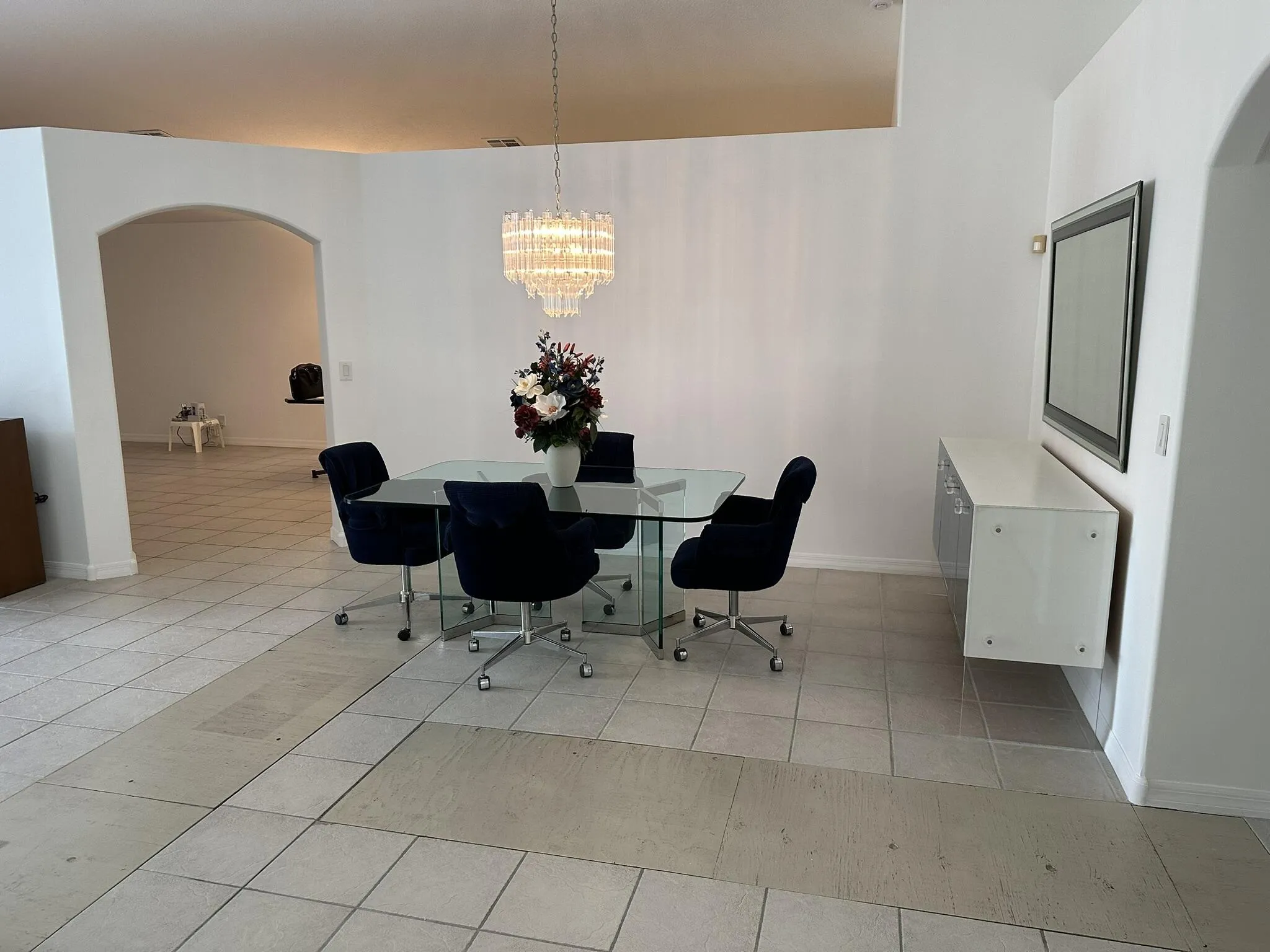 Mogel kitchen4